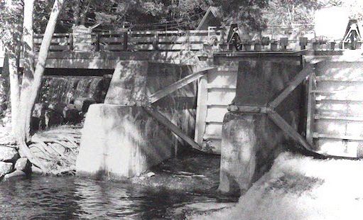 Dam at Belgrade Lakes Village, on the stream that flows from Great Pond into Long Pond.